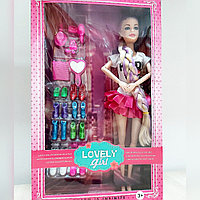 Кукла Барби с набором обуви и аксессуаров