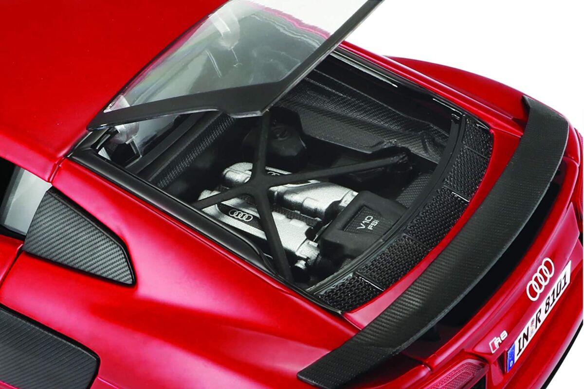 Assembly Line  1:24 Audi R8 V10 Plus  Maisto