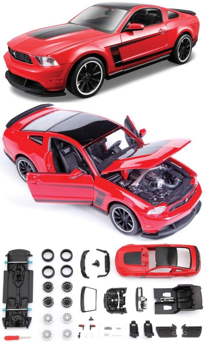 Assembly Line: 1:24 Ford Mustang Boss 302 Maisto