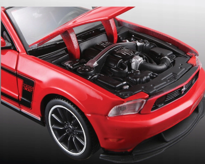 Assembly Line: 1:24 Ford Mustang Boss 302 Maisto