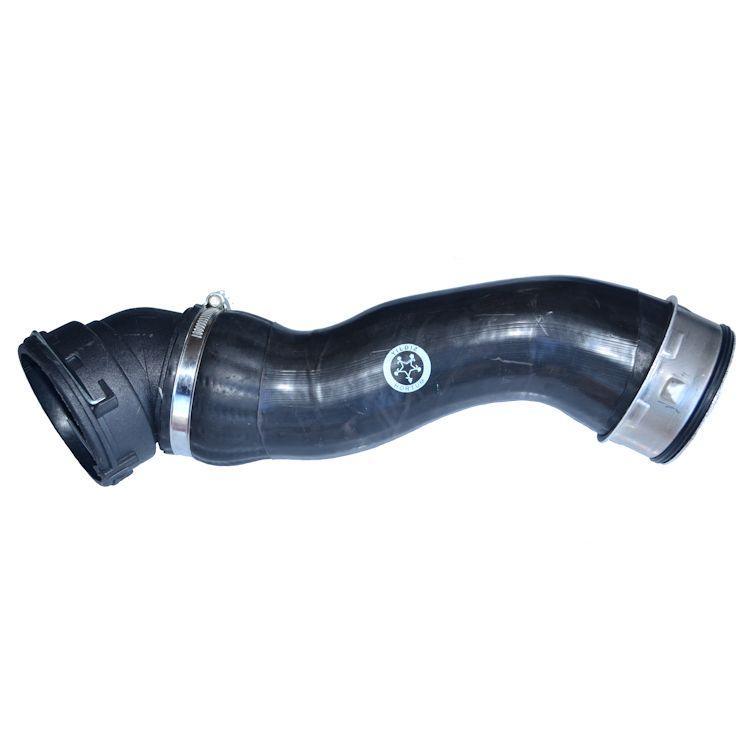 Патрубок интеркуллера BMW E60, E61 11617797698
