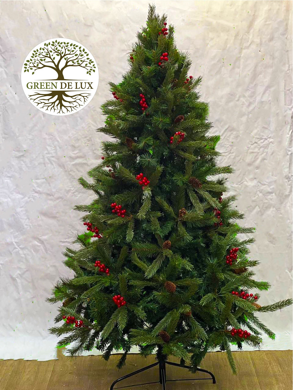 Новогодняя елка Green de Lux комнатная напольная с ягодами и шишками ...
