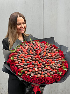 XXL букет клубники в шоколаде