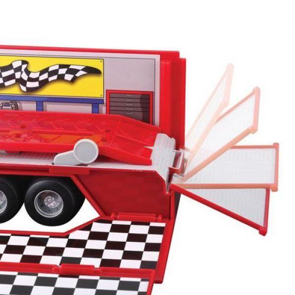 Игровой набор Ferrari Трейлер с машинкой 1:43