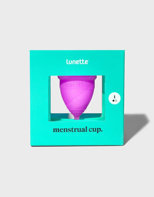 Менструальная чаша Lunette фиолетовая Model 1