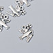 Декор для творчества металл "Ласточка с клевером" серебро G104B832 1,7х1,8 см, фото 2