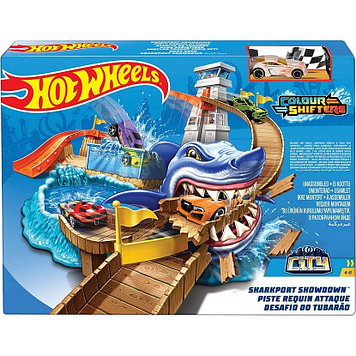 Игровой набор Hot Wheels "Атака акулы" серия "Измени цвет" , BGK04