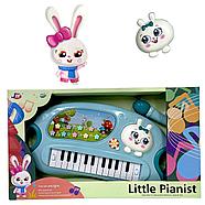 9028 Little pianist пианино с микрофоном на батар Зайчик 46*27см, фото 2