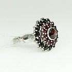 Кольцо из серебра с природным богемским гранатом - размер 18, фото 2