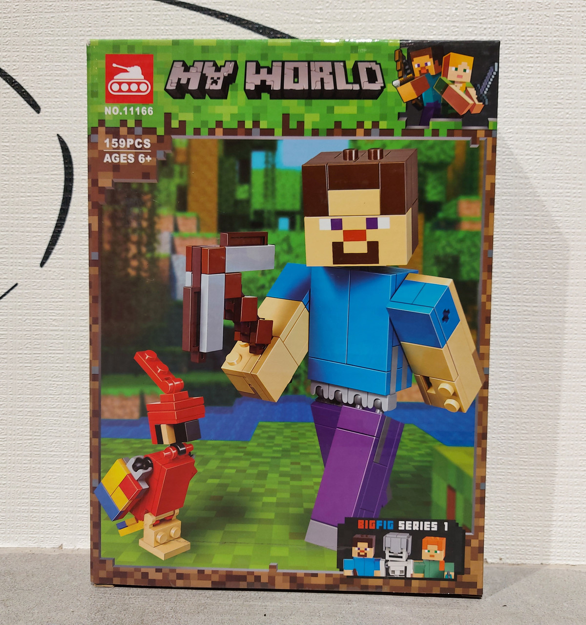 Конструктор My world 11166 159 pcs. "Стив с попугаем". Minecraft. Майнкрафт.