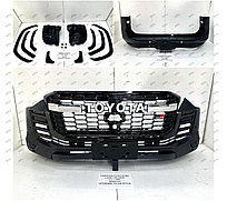 Рестайлинг комплект на Land Cruiser 300 2020-по н.в в комплектацию GR SPORT (Черный цвет)
