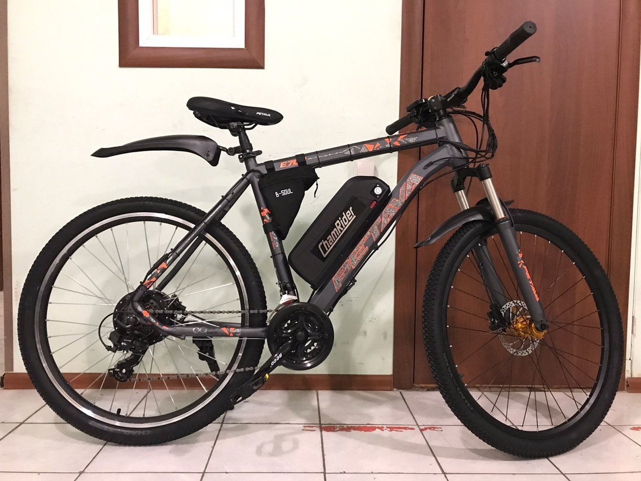 Электровелосипед MXUS 36v 350w ( max 500w), аккум. Li-ion 36v 28,8 A/H. Рама 19".Гидравлика. Кол. 26"