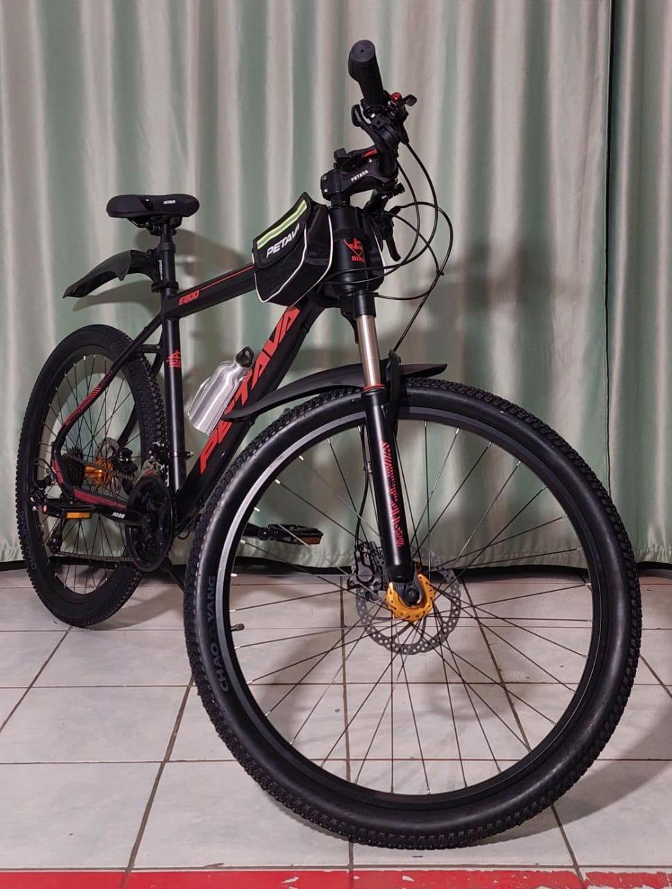 Велосипед Petava E800-2, гидравлические тормоза, рама 19”, алюминиевая, колеса 26”