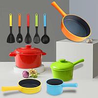 Игровой набор кухонной посуды из 12 предметов