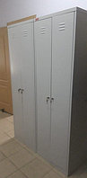 Установка двухсекционных шкафов для одежды ШРМ-АК 2