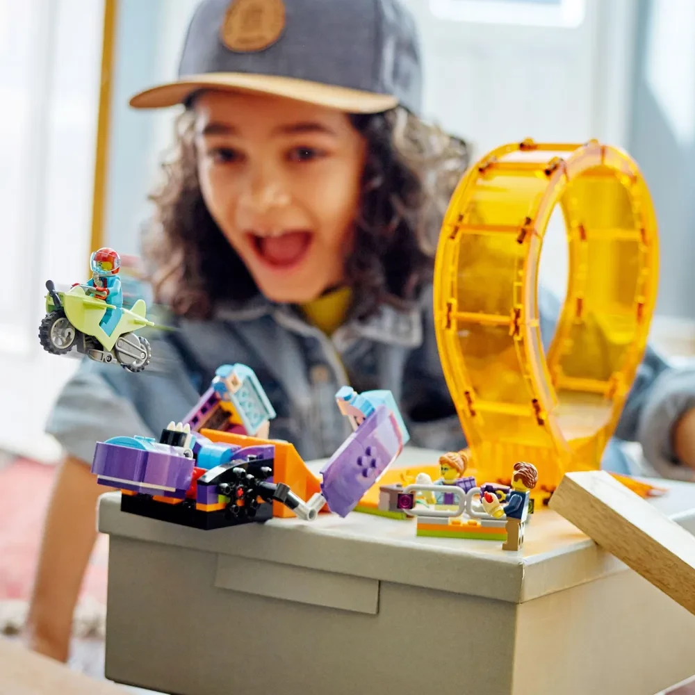 Конструктор LEGO City 60338 Трюковая петля "Сокрушительный шимпанзе"