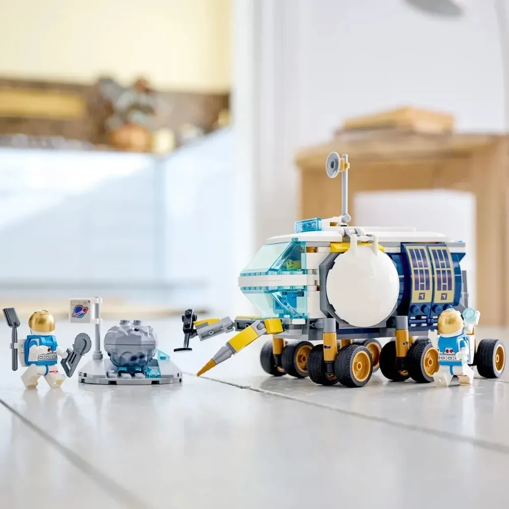 Конструктор LEGO City Space Port 60348 Луноход