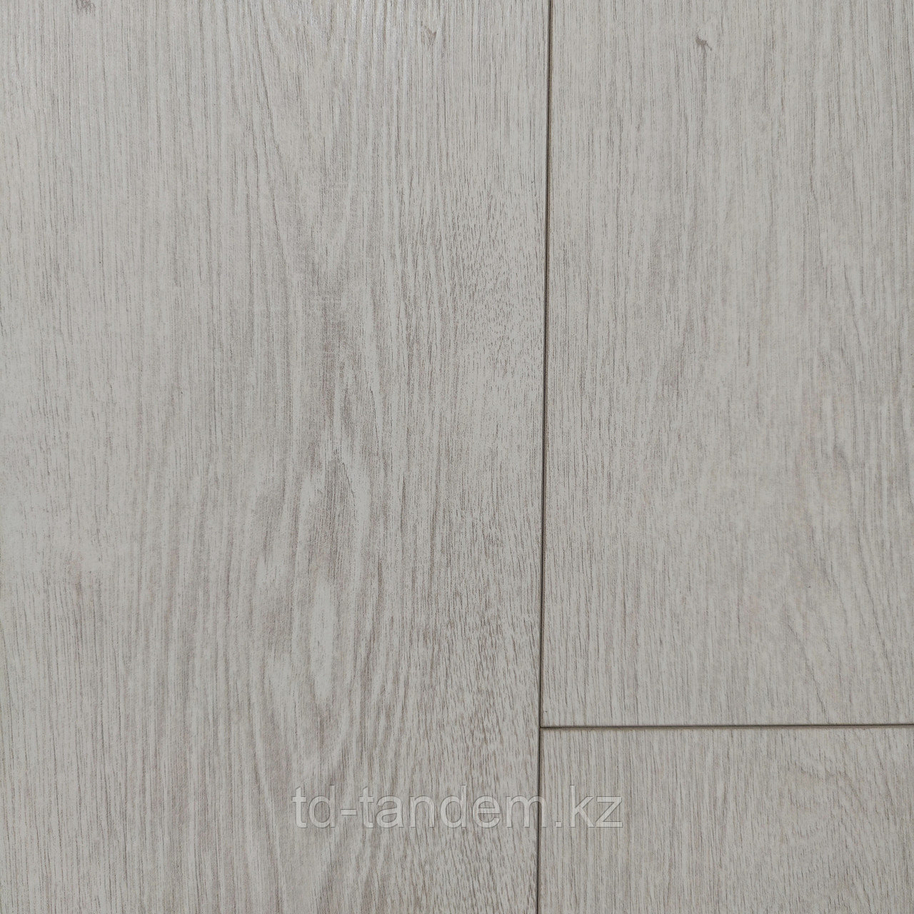 Ламинат Kronopol Flooring MILO 3750 Дуб Клеопатра 32класс/8мм, фаска