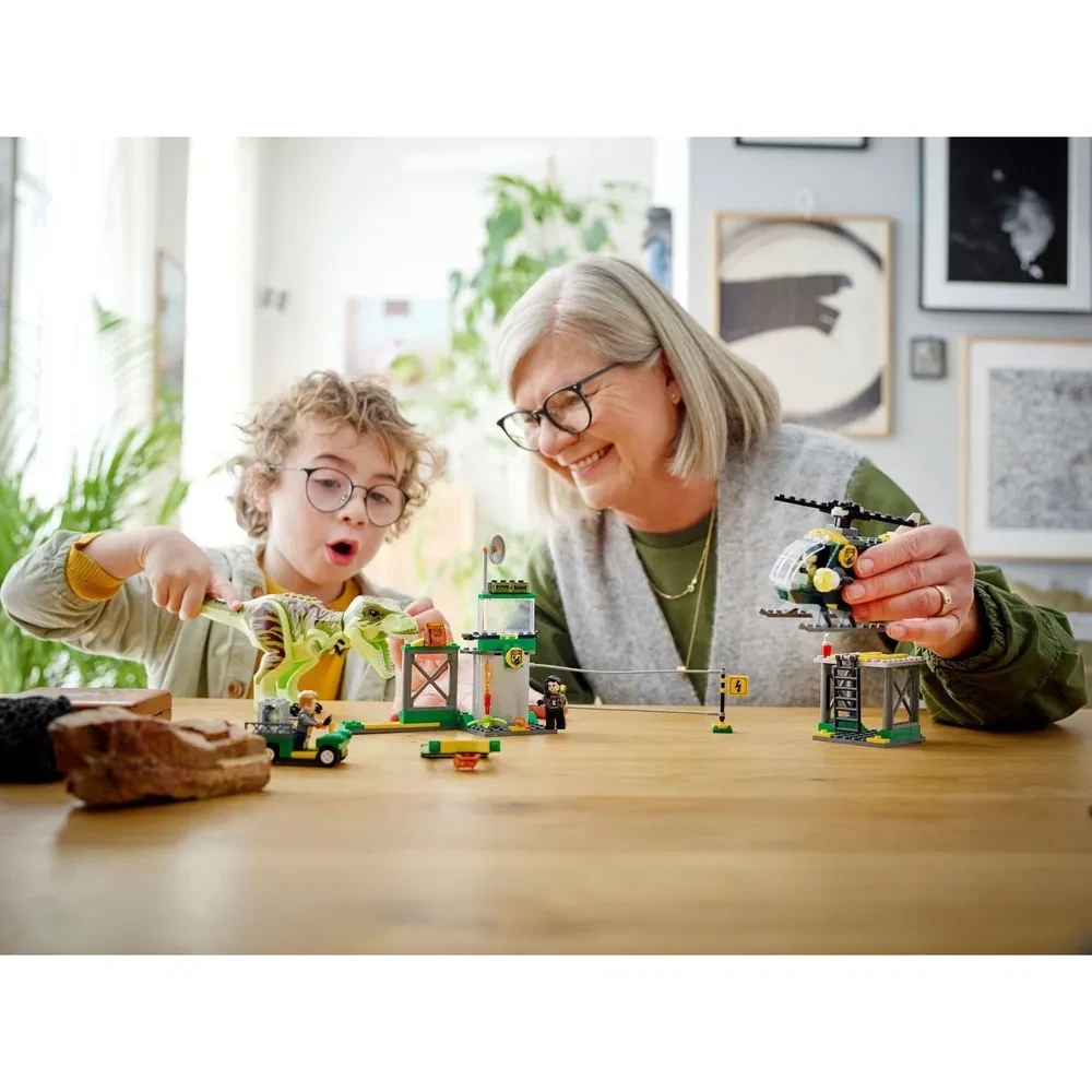 Конструктор LEGO Jurassic World Побег тираннозавра 76944