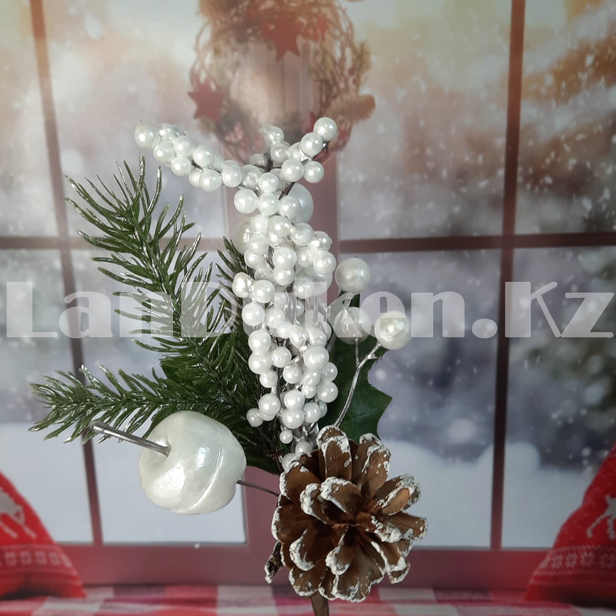 Искусственная ветка новогодняя с белыми ягодами 23 см HX-3 - фото 5 - id-p104969245