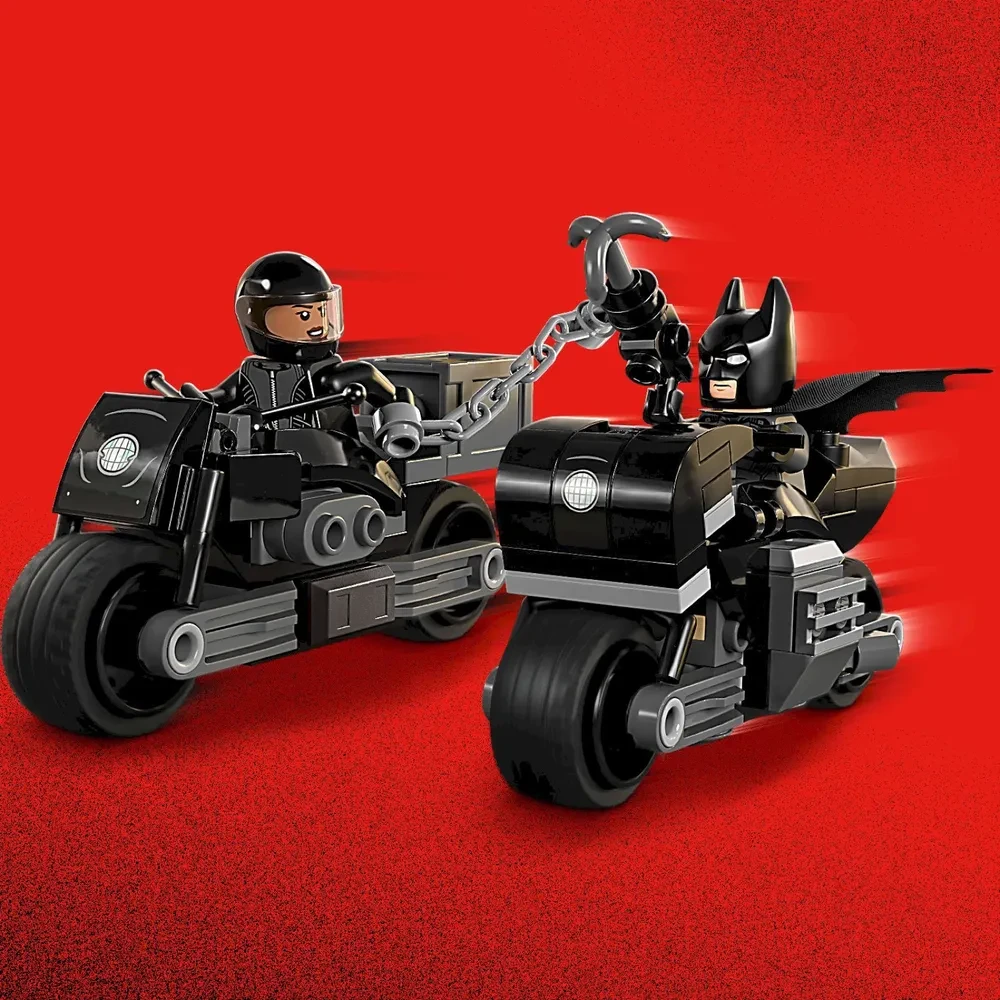 Конструктор LEGO Super Heroes 76179 Бэтмен и Селина Кайл: погоня на мотоцикле - фото 5 - id-p105038833