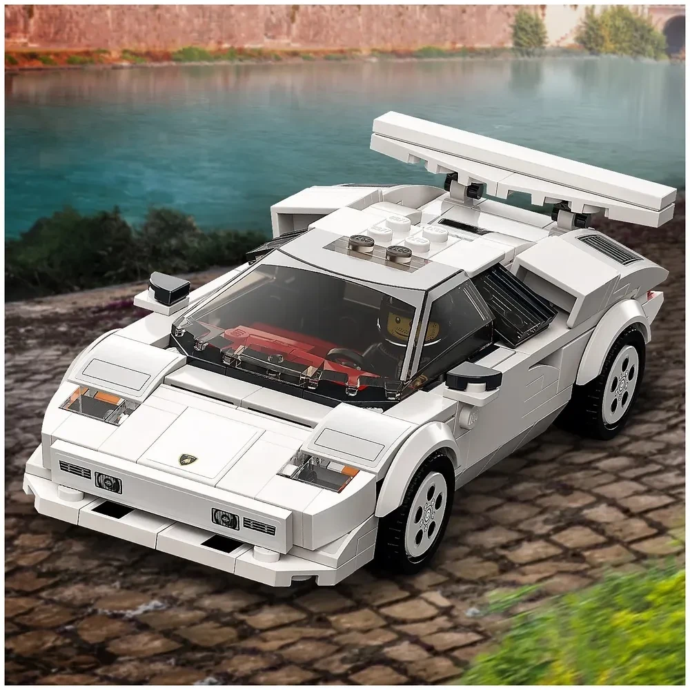 Конструктор LEGO Speed Champions Lamborghini Countach 76908