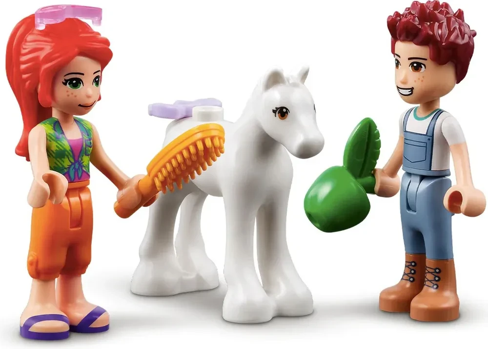 Конструктор LEGO Friends 41696 Конюшня для мытья пони
