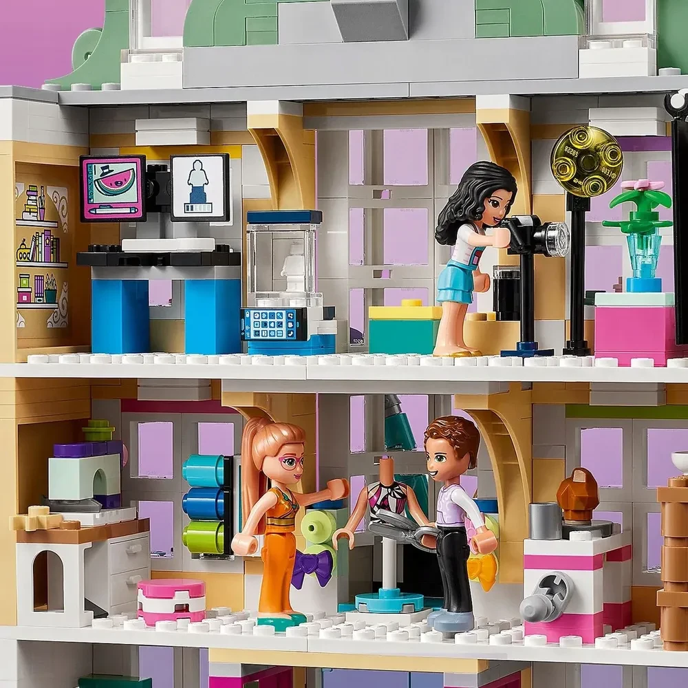 Конструктор LEGO Friends, 41711, Художественная школа Эммы