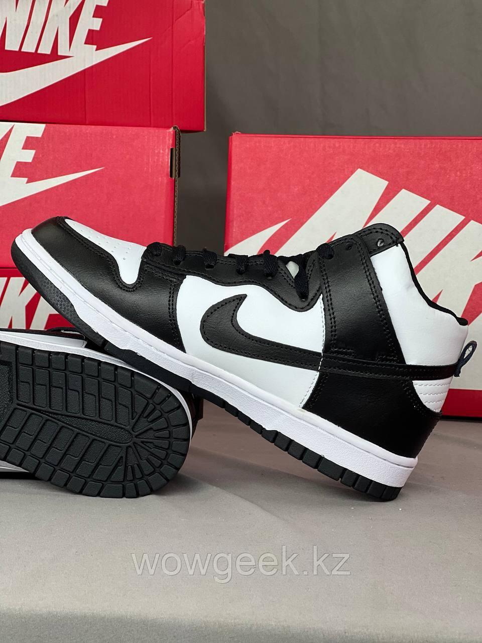 Кроссовки NIKE SB DANK LOW PRO