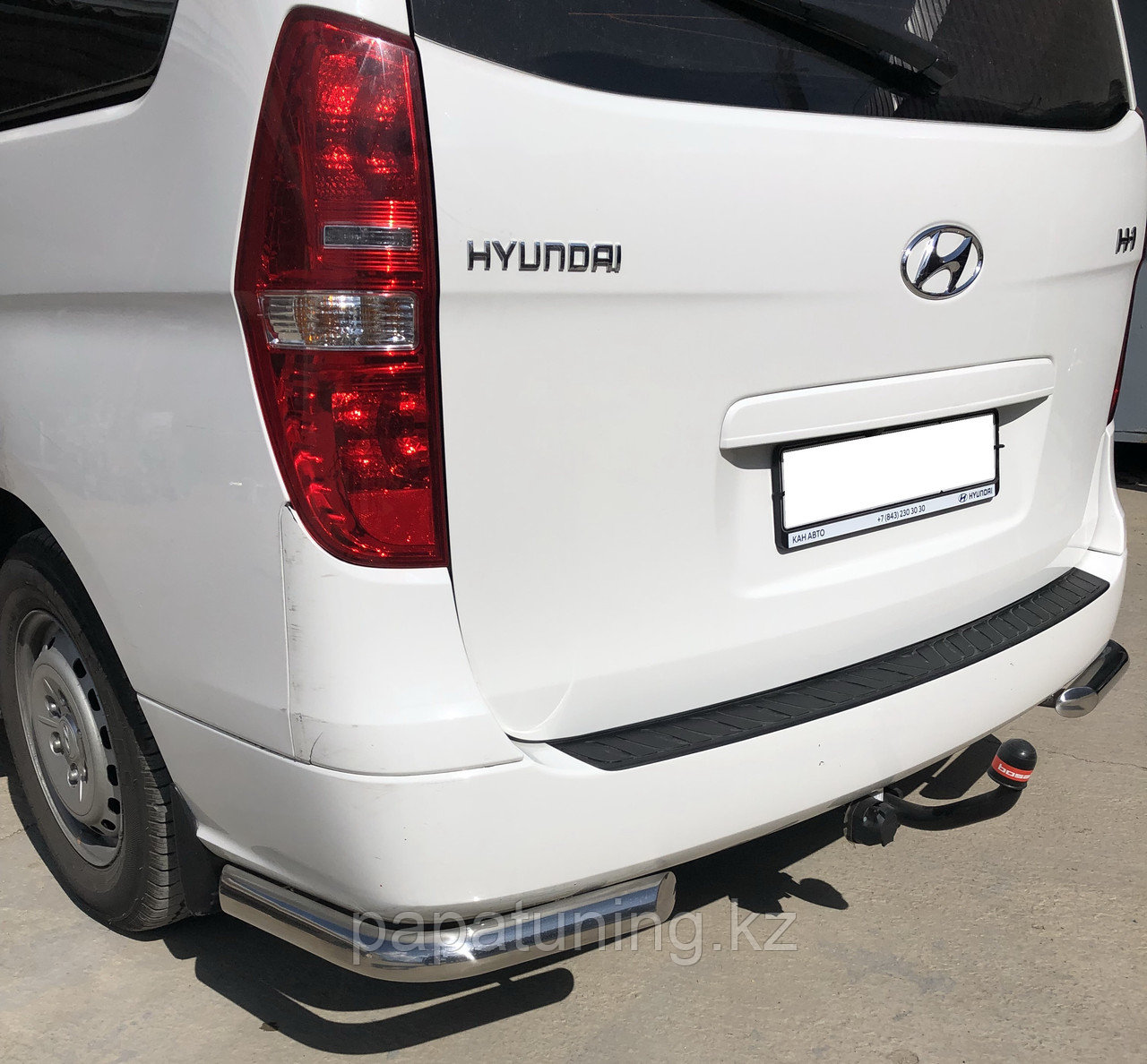 Защита заднего бампера угловая d60 ПапаТюнинг для Hyundai H-1 Grand Starex 2007-2015 - фото 1 - id-p105047443