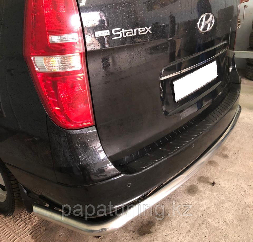 Защита заднего бампера угловая большая d60 ПапаТюнинг для Hyundai H-1 Grand Starex 2007-2013, фото 1