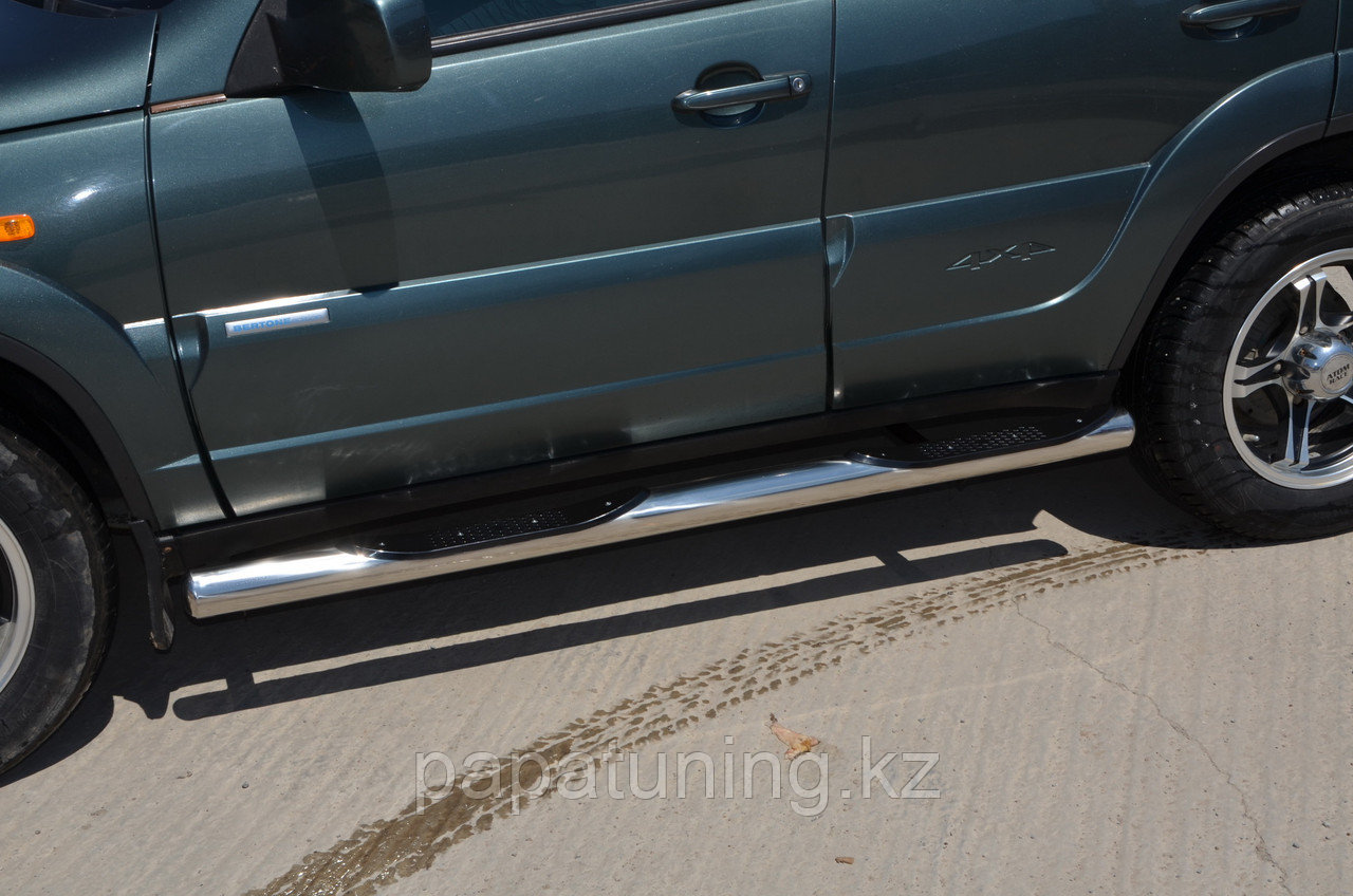 Пороги труба с проступью d76 ПапаТюнинг для Chevrolet Niva 2010 - - фото 2 - id-p105047114