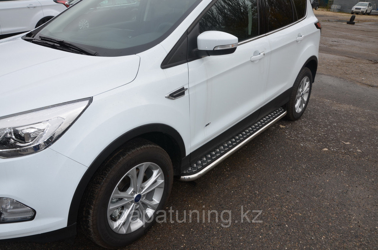 Пороги с накладным листом d53 ПапаТюнинг для Ford Kuga 2012-2016 - фото 3 - id-p105047170