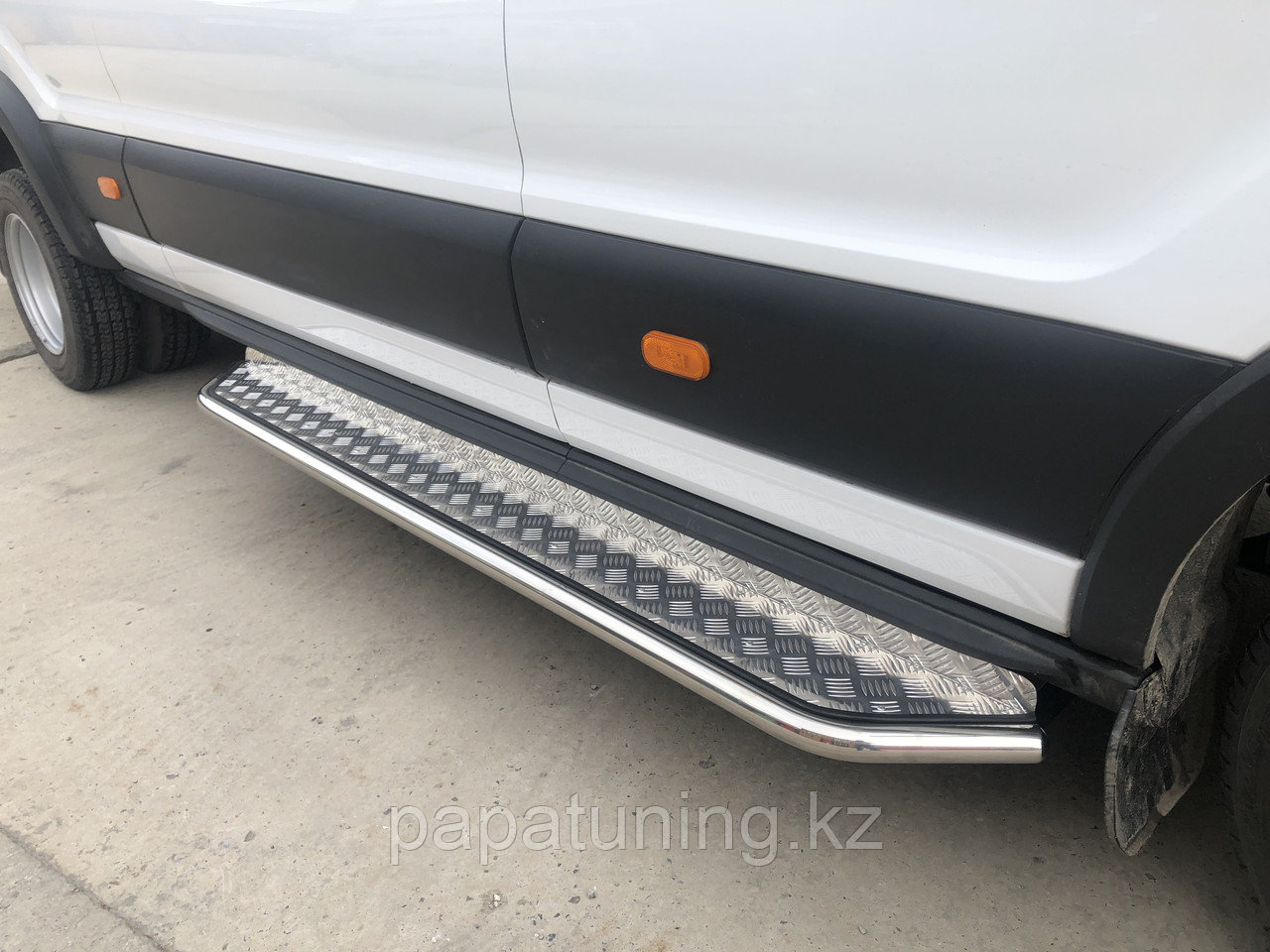 Ступень (длинная база) d42 ПапаТюнинг для Ford Transit 2018-, фото 1
