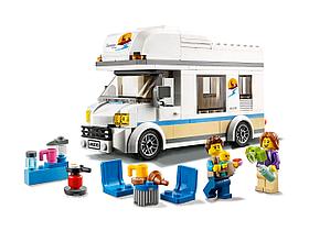 Конструктор LEGO City Отпуск в доме на колёсах ЛЕГО Город