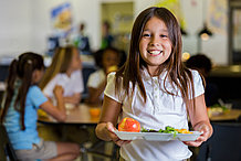 Организация здорового питания в дошкольных и школьных образовательных учреждениях.