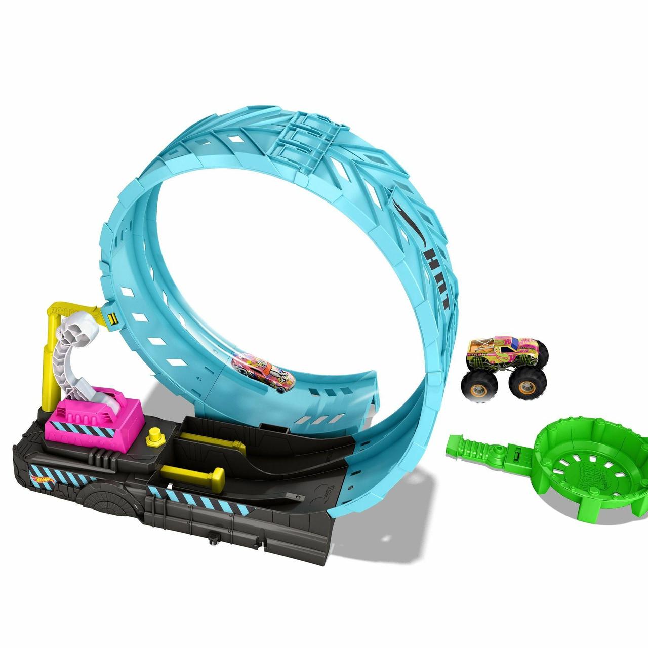 Игровой набор Hot Wheels Monster Trucks Мертвая петля светящийся в темноте