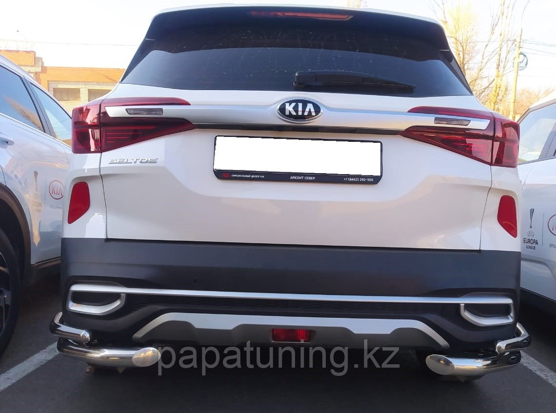 Защита заднего бампера угловая двойная d60/42 ПапаТюнинг для Kia Seltos 2020-