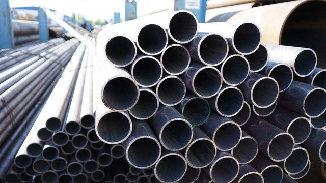 Трубы водогазопроводные оцинкованные Трубы водогазопроводные оцинкованные