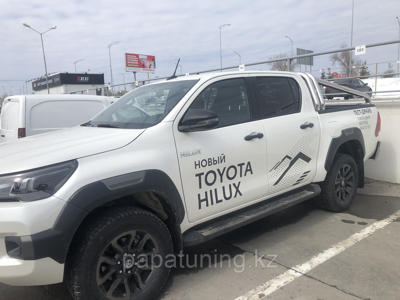 Защитная дуга двойная d76/76 ПапаТюнинг для Toyota Hilux 2015-2018 - фото 3 - id-p105048391