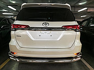 Защита заднего бампера угловая большая двойная d76/42 ПапаТюнинг для Toyota Fortuner 2017-