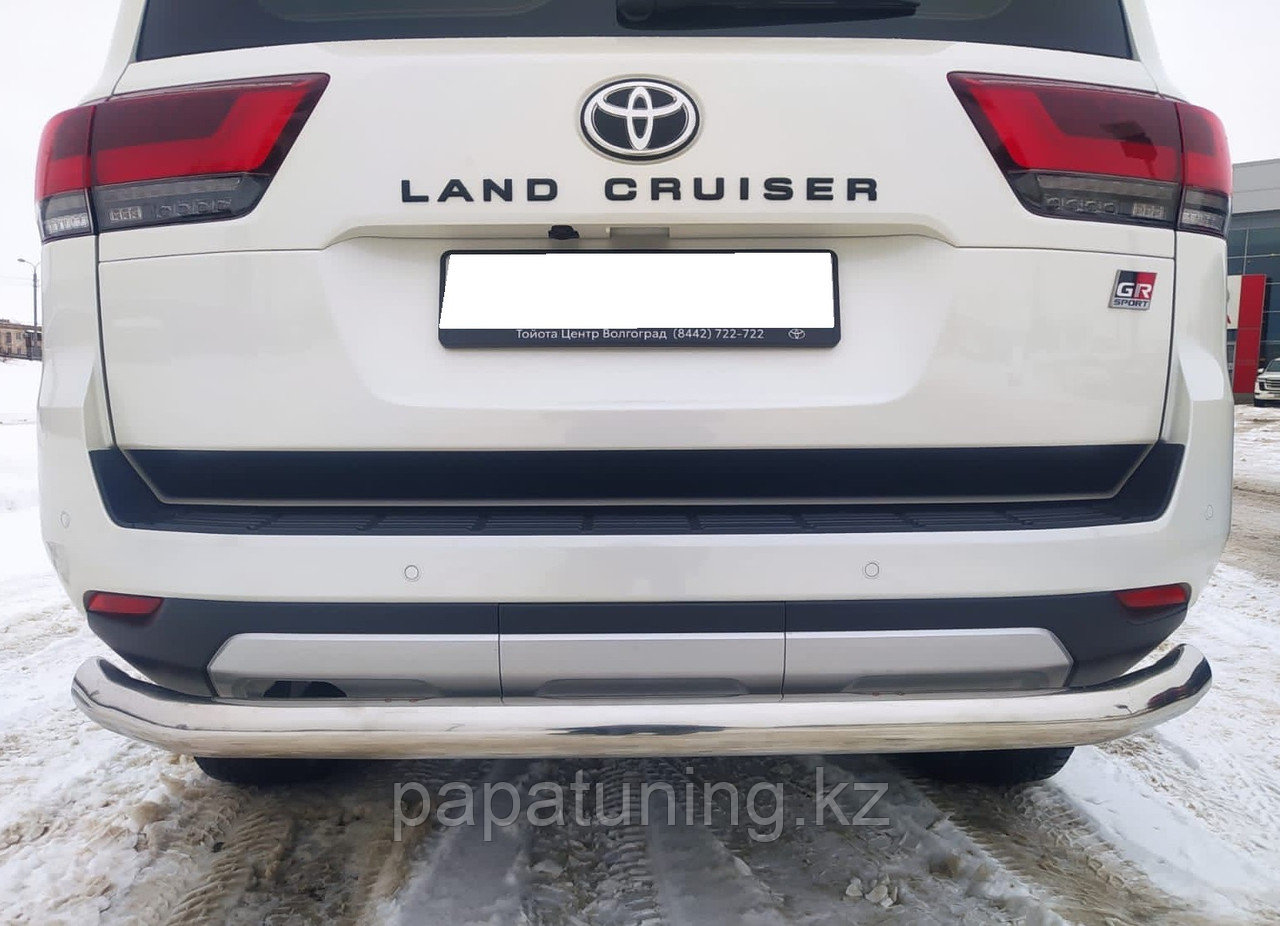 Защита заднего бампера d76 ПапаТюнинг для Toyota Land Cruiser 300 GR Sport 2021- - фото 2 - id-p105048598