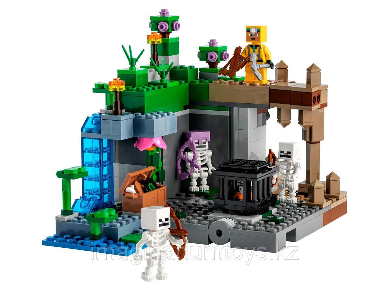 LEGO Конструктор Подземелье скелета Minecraft 21189