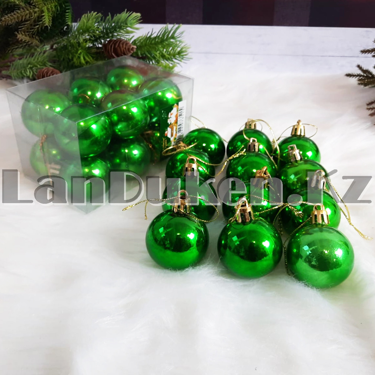 Новогодние елочные шарики глянцевые зеленые HM-4 12 шт 4 см