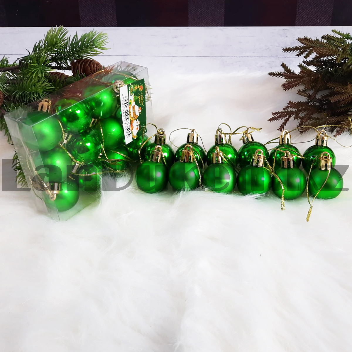 Новогодние елочные шарики глянцевые и матовые зеленые HM-2 12 шт 3 см