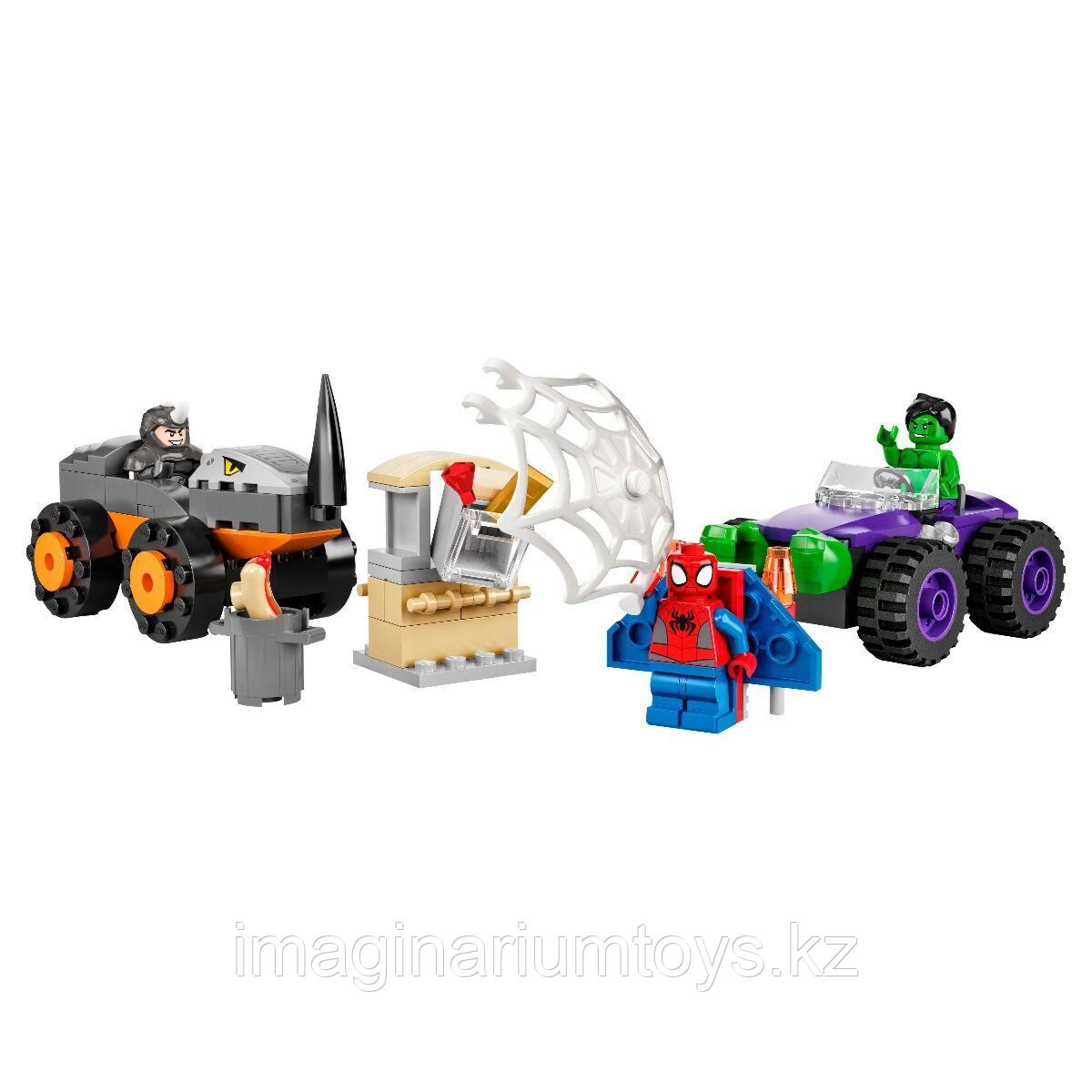 LEGO Конструктор Spidey Схватка Халка и Носорога на грузовиках