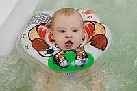 Roxy-kids Круг надувной на шею для купания малышей. Футболист