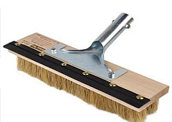 Щетка голова деревянный с резина(26*6*4) "7"