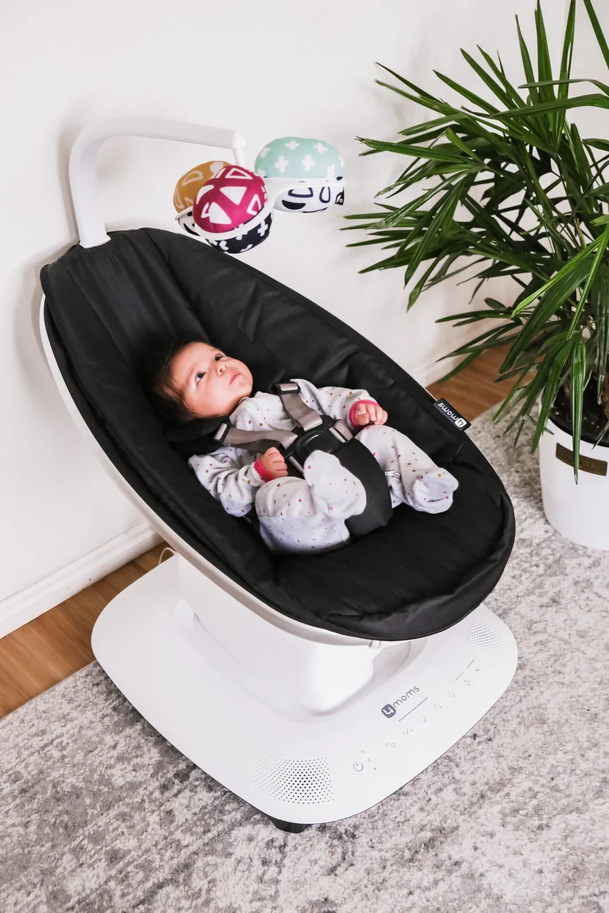 Кресло - качалка MamaRoo5 Black + вкладыш Mint/Mesh (4Moms, США) - фото 6 - id-p105422963