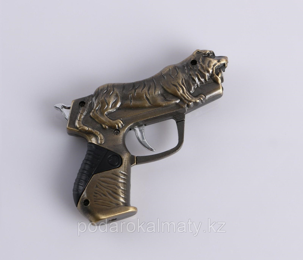 Зажигалка газовая "Пистолет с тигром", 7 х 10 см